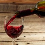 749913799 - Is it possible to drink dry wine while losing weight?