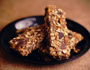 Muesli bars. Benefits, calorie content, recipes, how to cook at home 