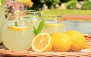 Glass with lemonade
