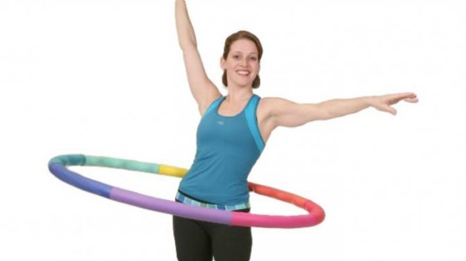 What are the benefits of a hula hoop with spikes for women?