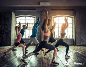 Girls and men do aerobics to reduce subcutaneous fat