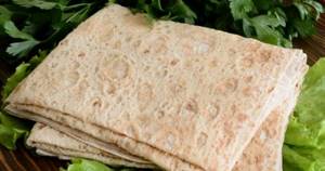 Dietary lavash roll with crab sticks. General cooking principles 