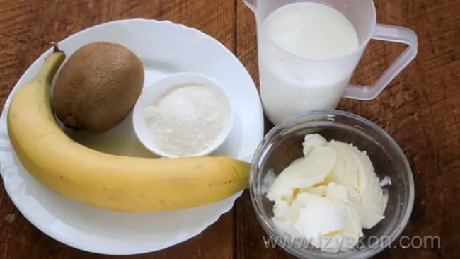 To prepare a milkshake in a blender, prepare the ingredients.