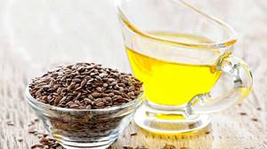 For weight loss, the best option is to prepare drinks from the seeds for consumption before meals.