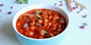 Beans in tomato