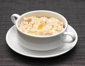 Hercules porridge with milk: calorie content per 100 grams