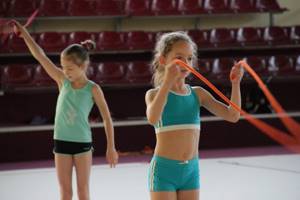 Gymnasts with skipping rope