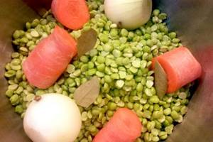 boiled peas calorie content and beneficial properties
