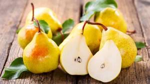 Chemical composition of pear, calorie content and its health benefits and harms