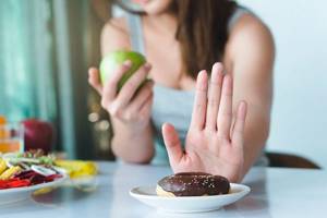 How to stop eating sweets and starchy foods forever: psychology for weight loss
