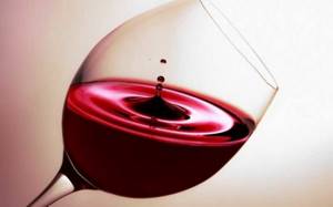 How to drink red wine correctly, benefits and harms