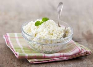 What vitamins do cottage cheese contain, composition and benefits of the product?