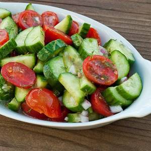 calories salad cucumbers tomatoes