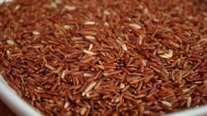 Калорийность и полезные свойства бурого риса для организма человека