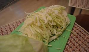 Shred the cabbage thinly