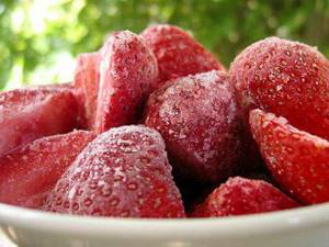 kefir with frozen strawberries calorie content