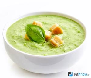 Classic cream of broccoli soup