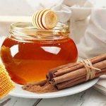Cinnamon with honey