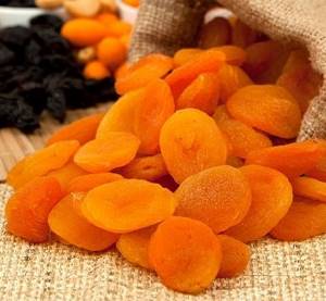 Dried apricots in a bag