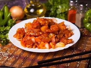 Chicken in sweet and sour sauce, Chinese style