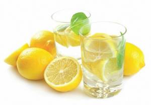 Лимоны и лимонная вода