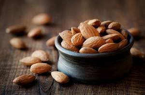 Almonds: benefits and harms of the nut, calorie content, BJU per 100 grams