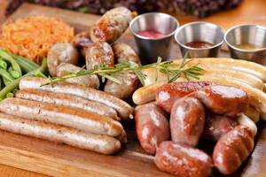 Is it possible to eat sausage raw without boiling it?