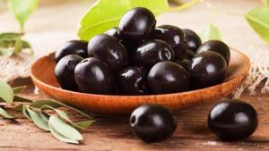 Is it possible to eat olives on a diet?
