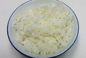 boiled fluffy rice