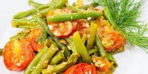 Vegetable side dish with green beans