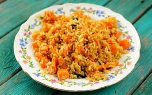 Pilaf with vegetables does not take much time to prepare