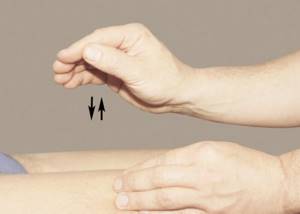 Patting - performing anti-cellulite massage