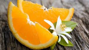 Healthy snack before bed: is it possible to eat oranges at night?
