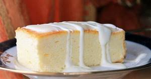 Pour cream over cottage cheese casserole prepared without flour in a slow cooker