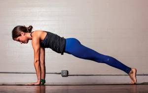 The benefits of the reverse plank and why everyone does it: from amateurs to athletes