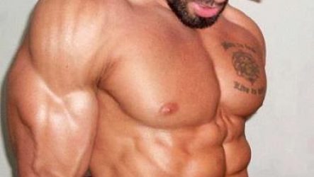 correct gain of muscle mass for a man
