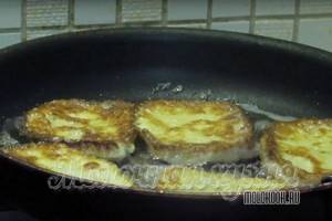 Cooking in a frying pan