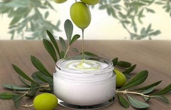 Применение оливок и оливкового масла в косметологии