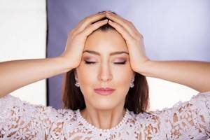 Relaxing the forehead and raising the frontalis muscle