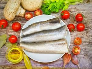 Hake fish. Photos, benefits and harms, calorie content per 100 grams fried, boiled, baked. Recipes 