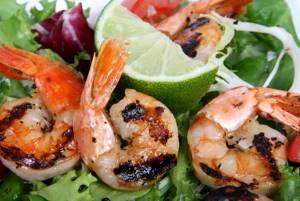 Shrimp salad with lime