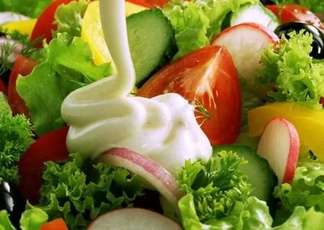 Salads with dressings can get really high in calories!