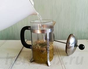It is believed that tea is healthier than decoction, but this is most likely a myth.