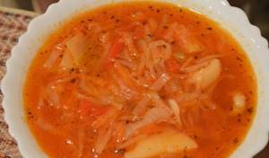 How many calories are in borscht with chicken?