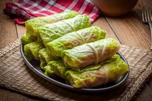 How many calories are in cabbage rolls