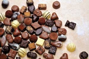 Сколько калорий в шоколадной конфете