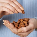How many almonds can you eat per day?