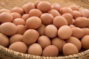 Сколько углеводов в яйце