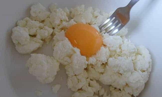 Combine cottage cheese with yolk