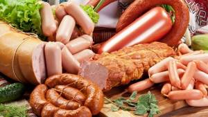 Pizza sauces and sausages contain a large number of dyes and chemicals harmful to the human body.